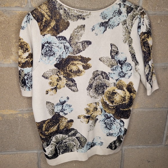 Chico's Textured Knit Top with Floral Design L (NWT) - Picture 6 of 6